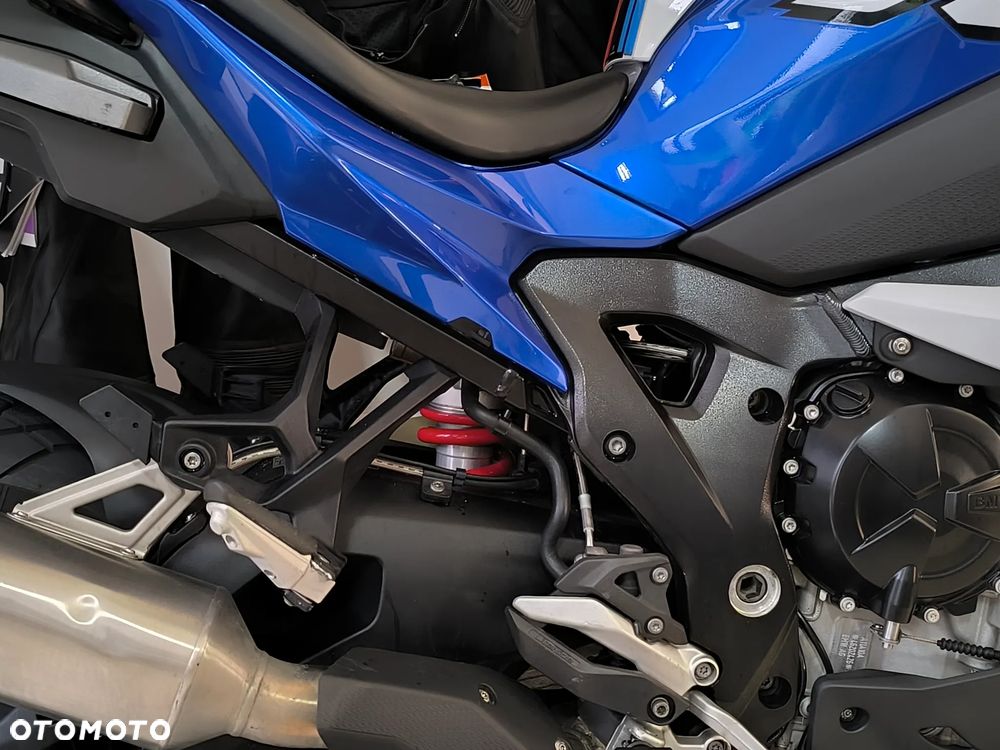 BMW XR - 13