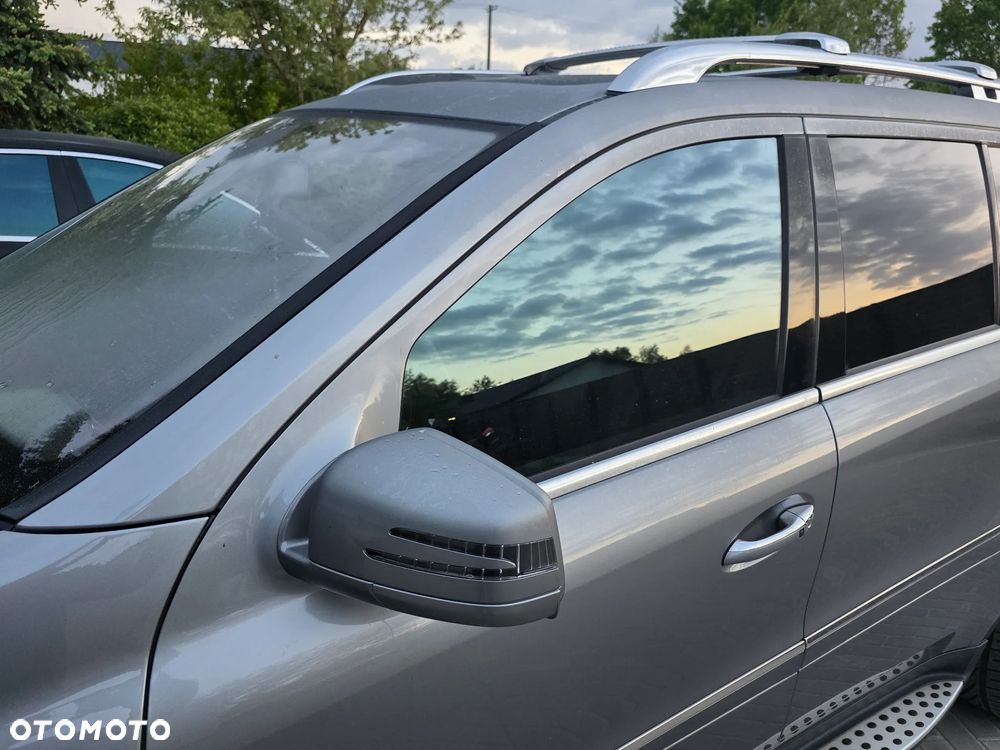 Mercedes-Benz GL 450 4Matic 7G-TRONIC - 16