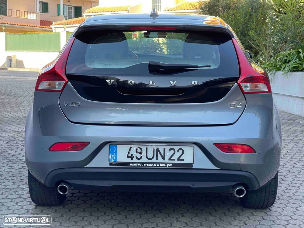 Volvo V40 2.0 D4 Inscripton Geartronic - 22