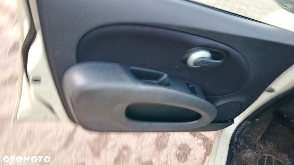 NISSAN MICRA K12 1.4 B - 7