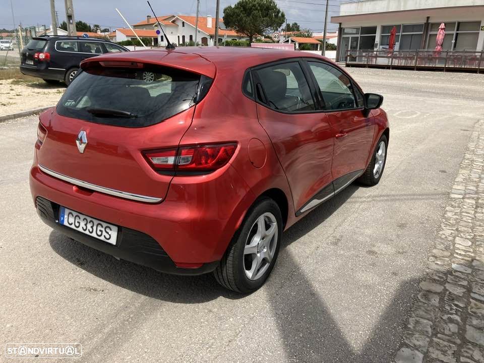 Renault Clio 1.2 16V 75 Collection - 3