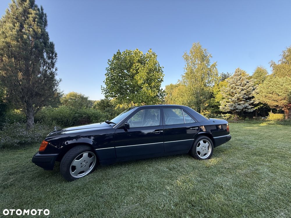 Mercedes-Benz W124 (1984-1993) - 1