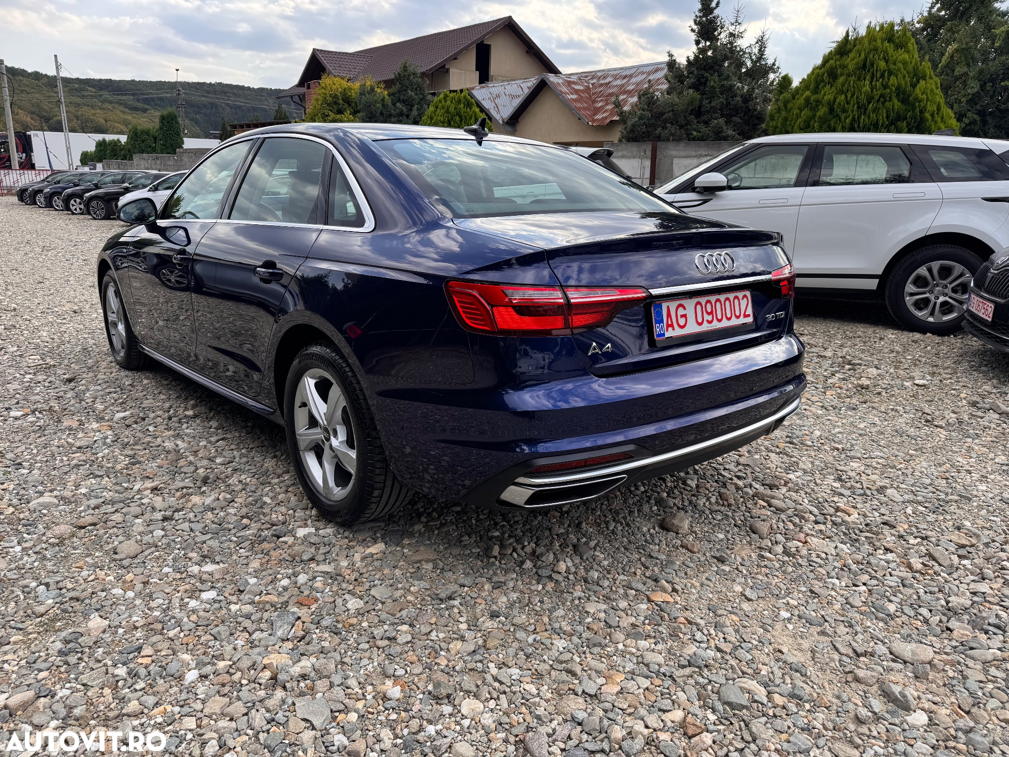 Audi A4 Avant 2.0 35 TDI S tronic MHEV S Line - 4