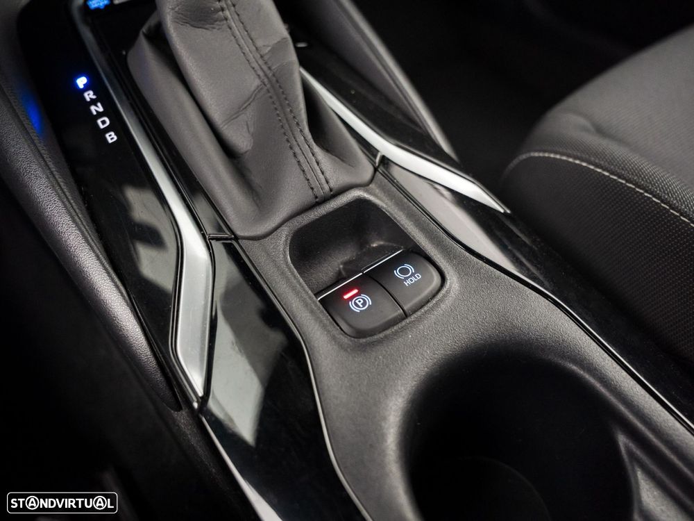 Toyota Corolla 1.8 Hybrid Comfort - 25