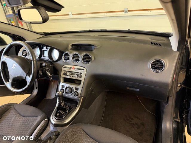 Peugeot 308 1.6 Premium - 26