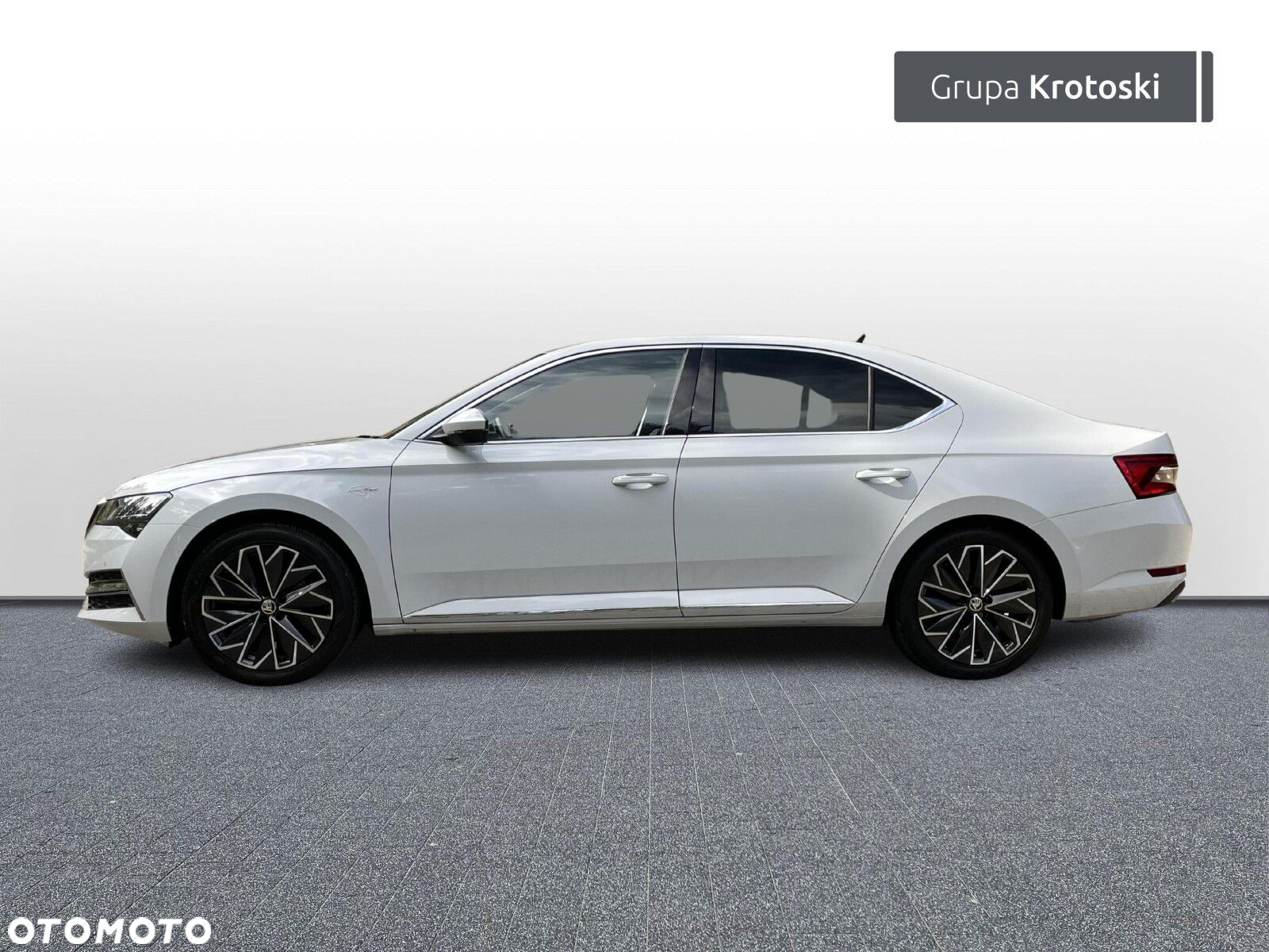 Skoda Superb 2.0 TDI SCR L&K DSG - 4