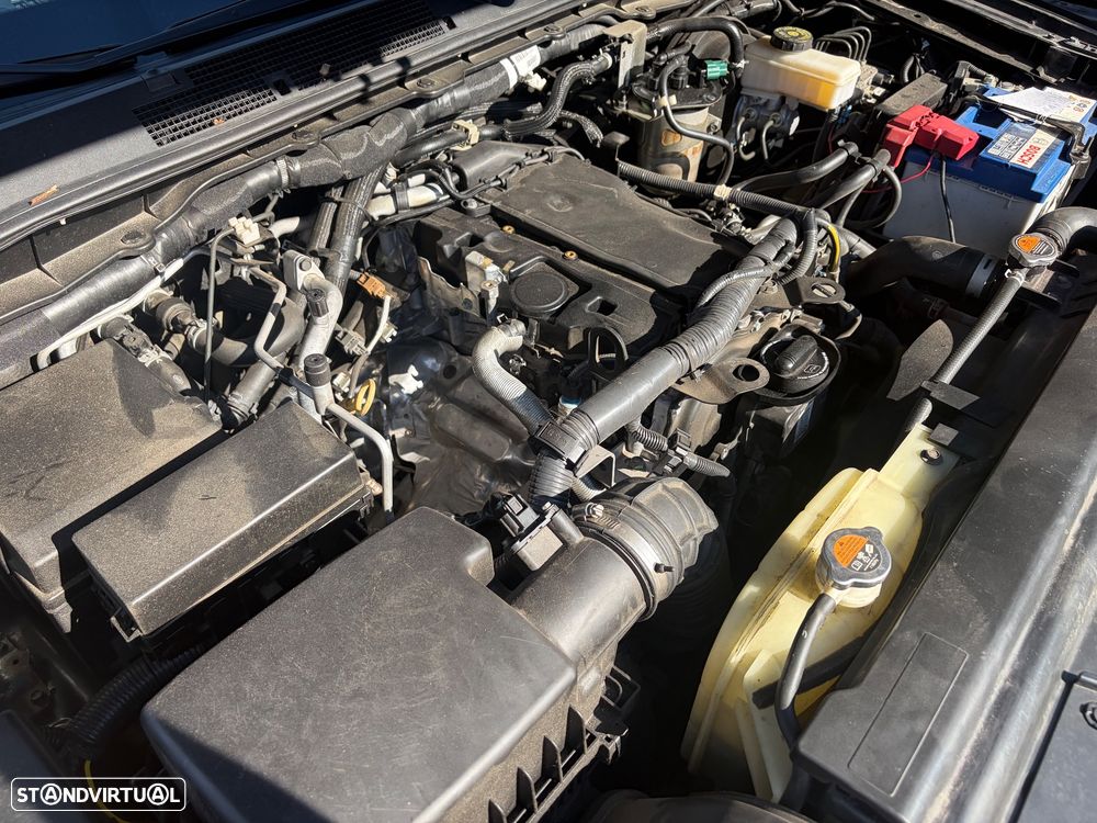 Nissan Navara 2.3 dCi CD 4WD N-Connecta - 28