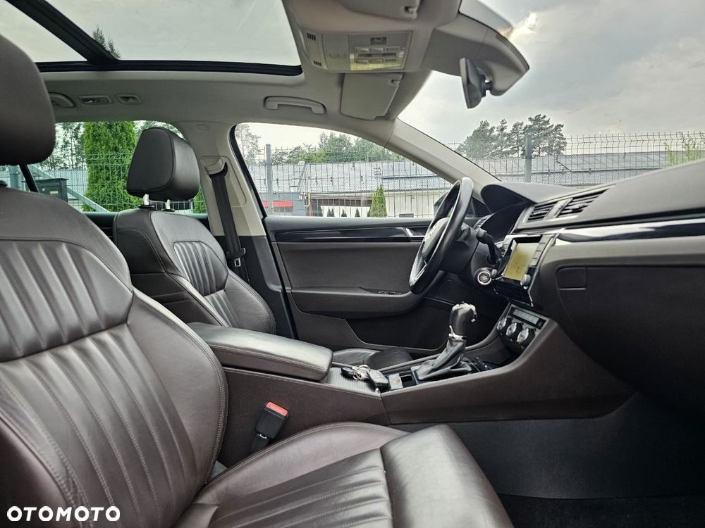 Skoda Superb 2.0 TDI L&K DSG - 30