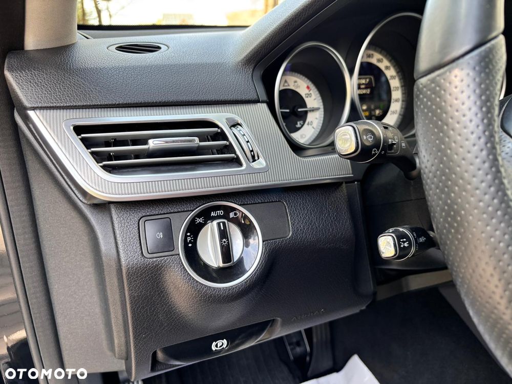 Mercedes-Benz Klasa E 300 BlueTEC 7G-TRONIC Avantgarde - 13