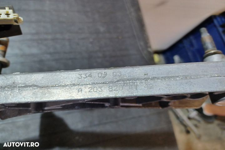 Ansamblu stergatoare parbriz volan pe stanga A2038240105 A2038240105 - 7