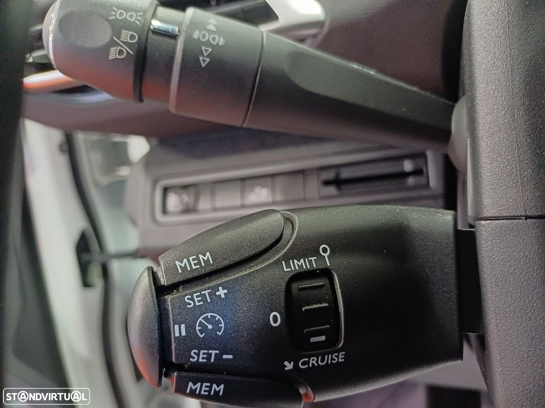Peugeot 3008 1.2 PureTech Allure - 18