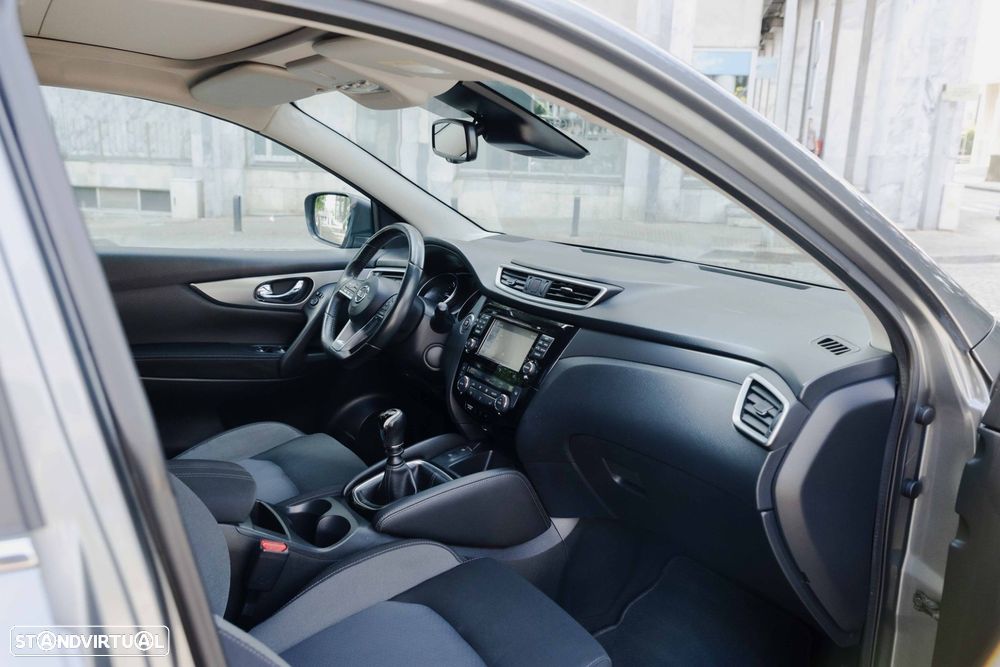Nissan Qashqai 1.5 dCi N-Connecta - 22
