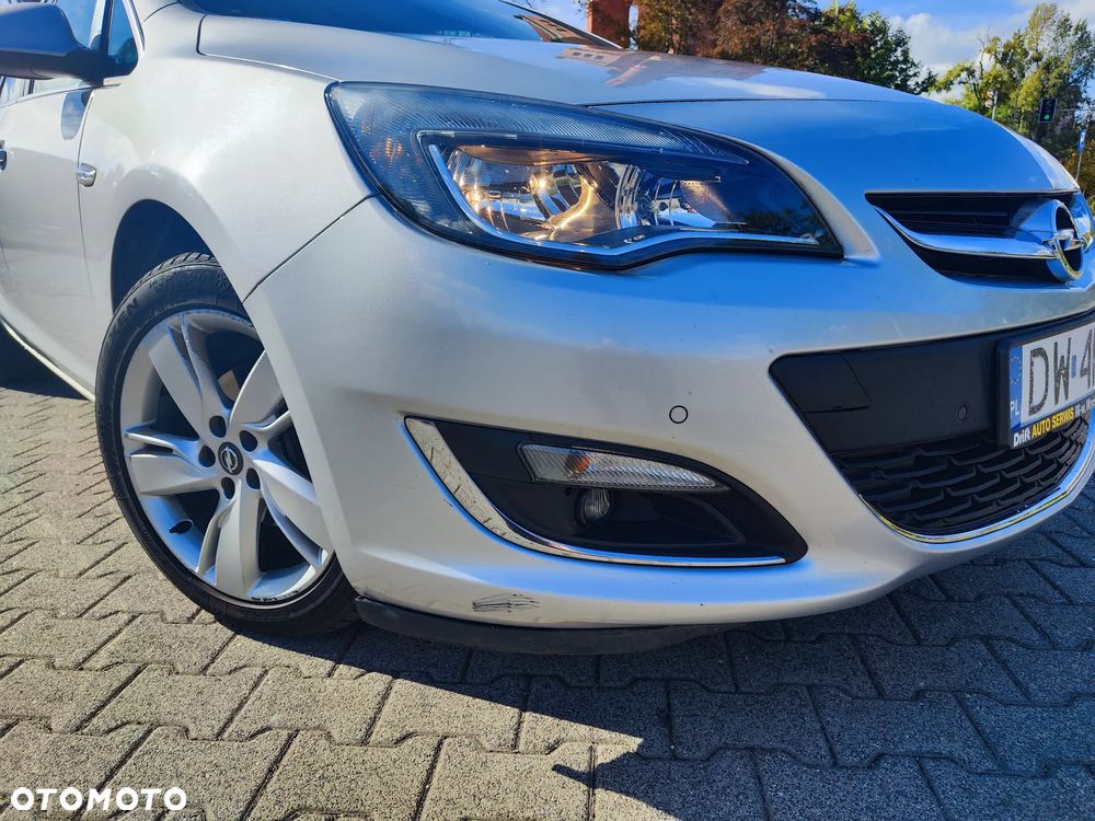 Opel Astra 1.4 T Cosmo - 12
