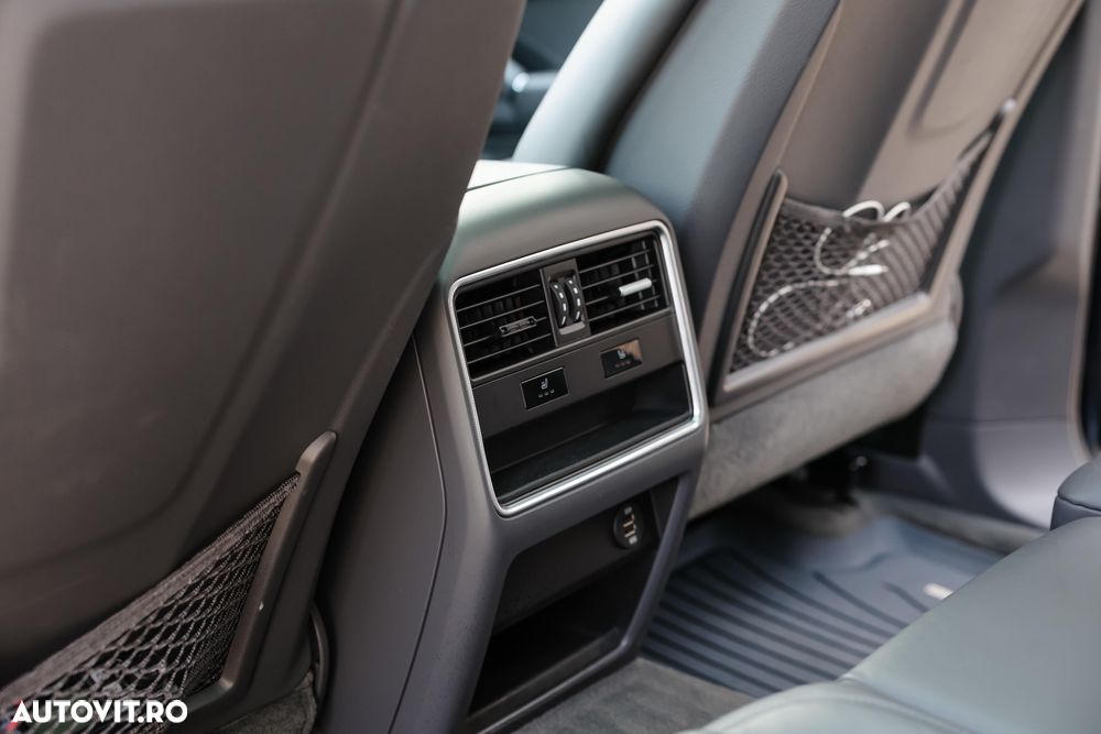 Porsche Cayenne - 15