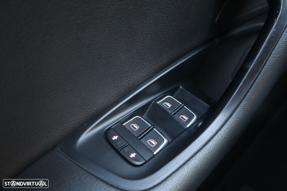 Audi A6 Allroad 3.0 TDi quattro S tronic - 22