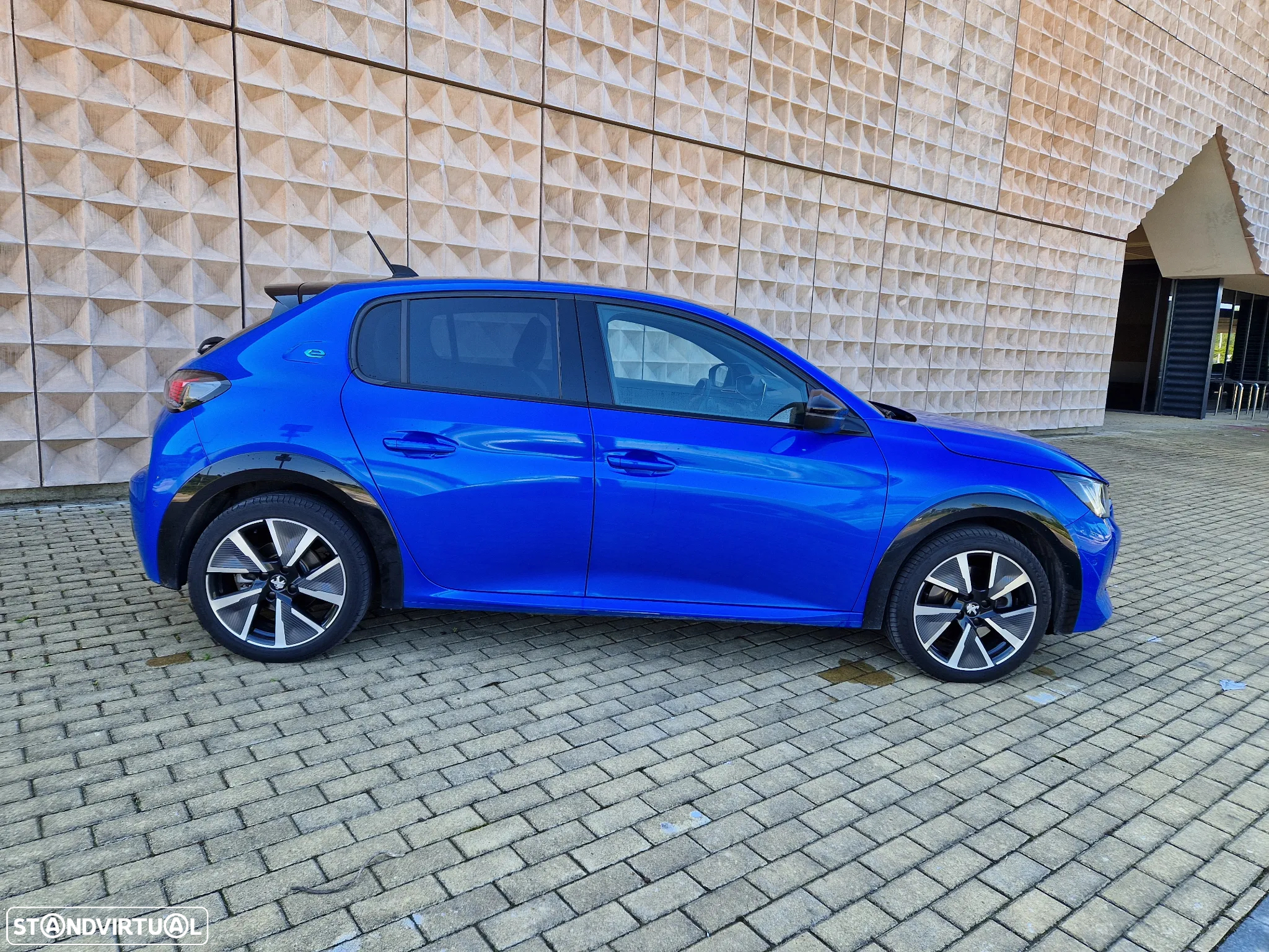 Peugeot e-208 50 kWh GT Line - 7