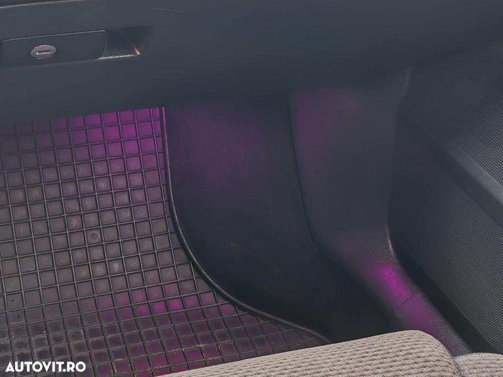 Volkswagen Passat - 20