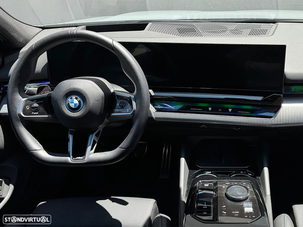 BMW i5 eDrive40 Pack Desportivo M - 7