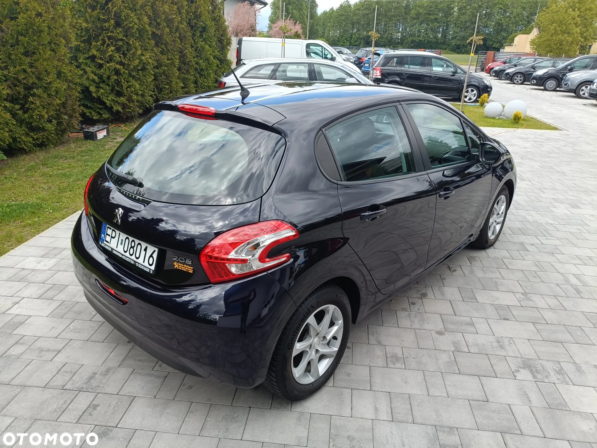 Peugeot 208 - 30