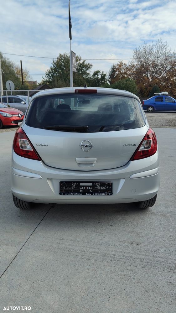 Opel Corsa 1.2 Essentia - 3