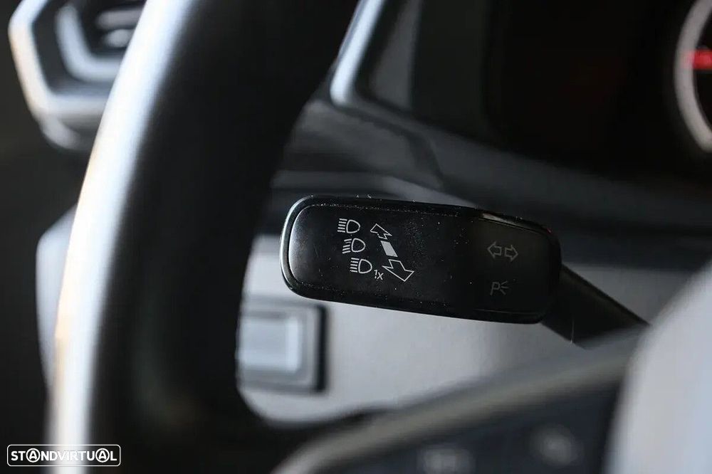 VW Caravelle 2.0 TDI L.Comfortline - 36