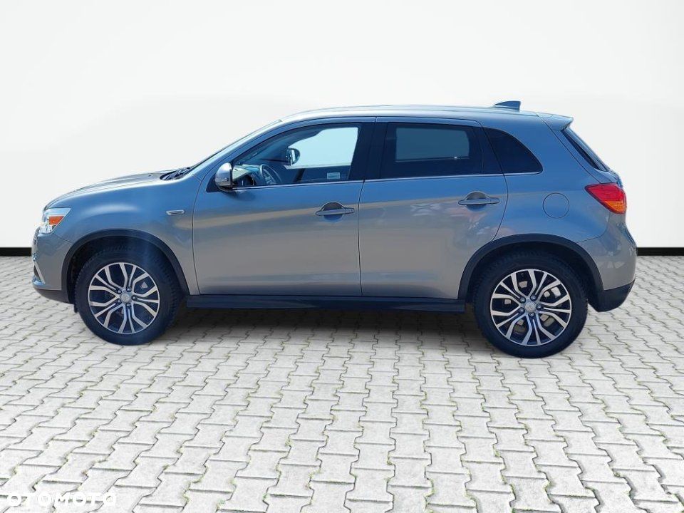 Mitsubishi ASX - 9