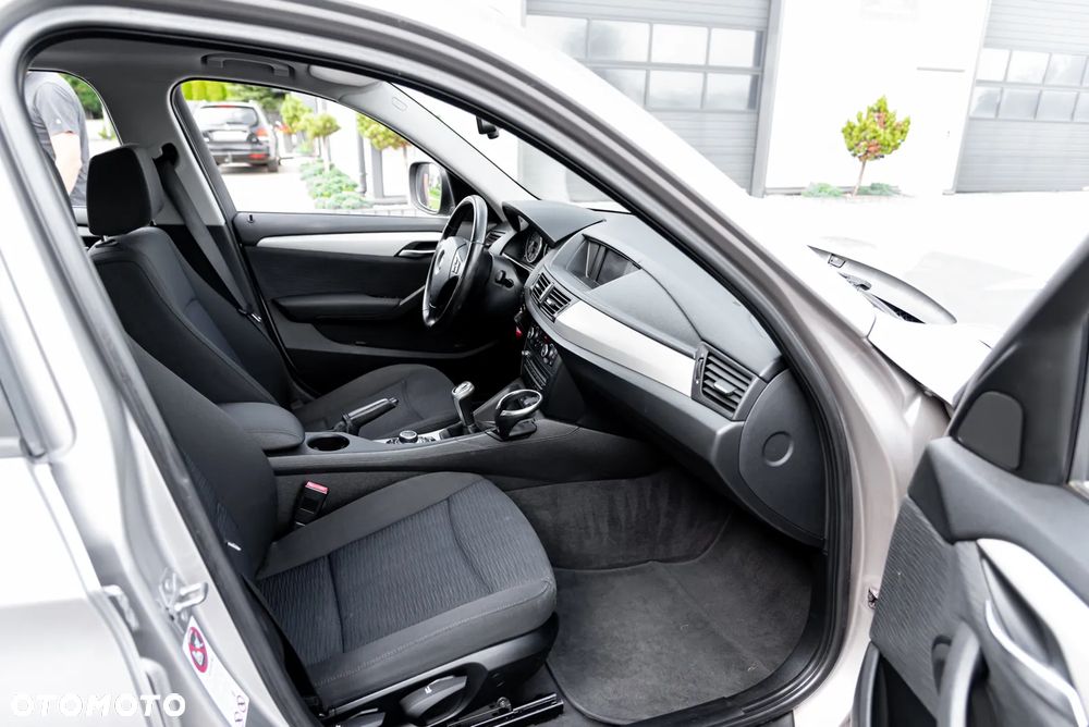BMW X1 sDrive18d - 22