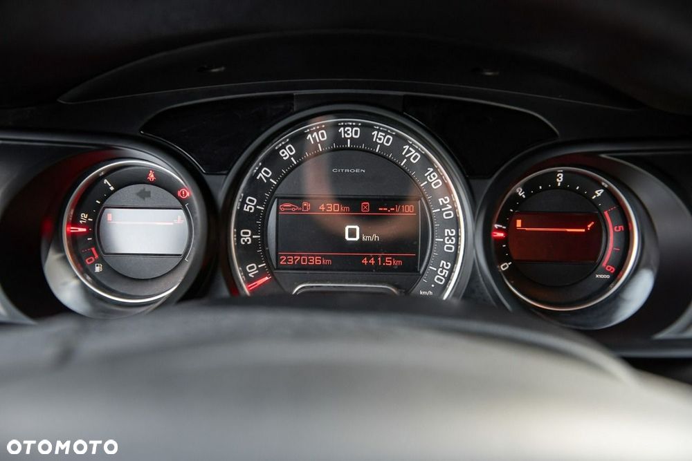 Citroën C5 2.0 HDi Exclusive Equilibre Navi - 29