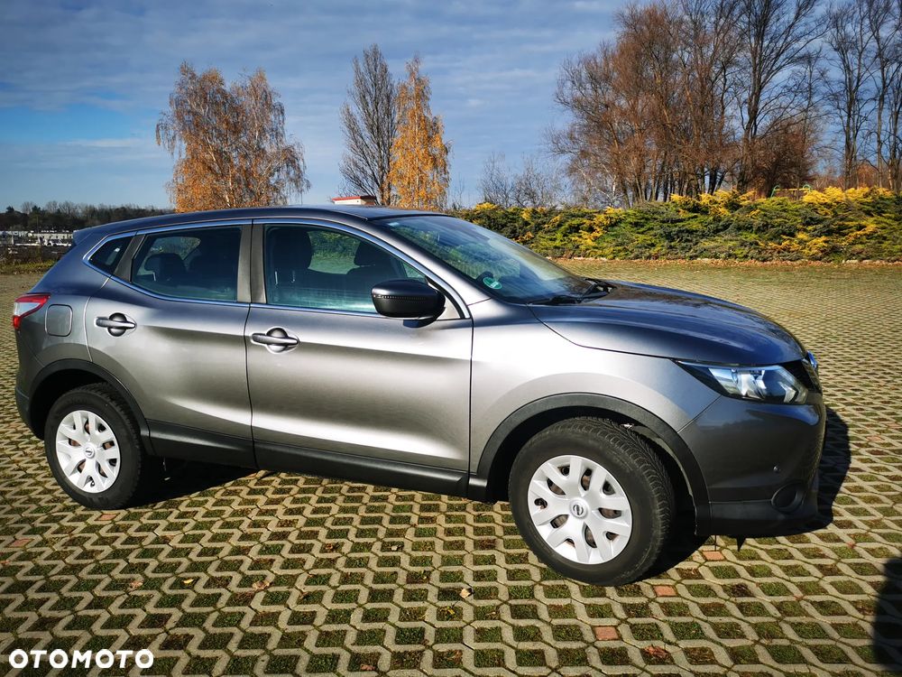 Nissan Qashqai 1.2 DIG-T N-Vision - 16