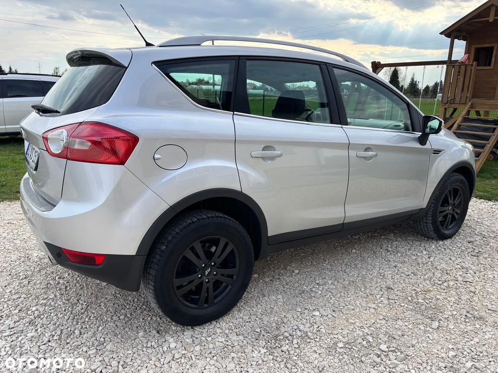 Ford Kuga 2.0 TDCi 4x4 Titanium - 21