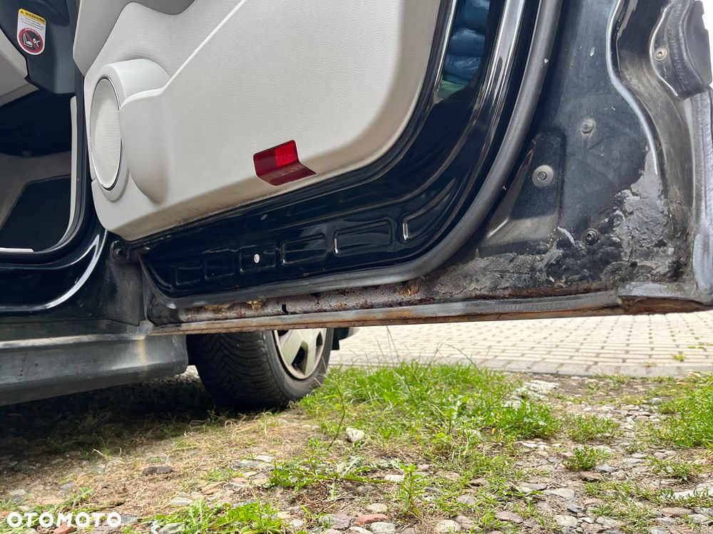 Mercedes-Benz Klasa B 180 CDI DPF Autotronic Special Edition - 16
