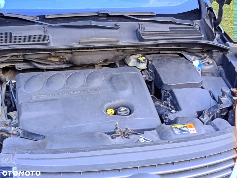 Ford Kuga - 29