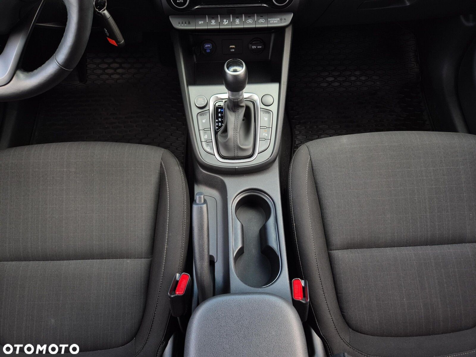 Hyundai Kona 1.0 T-GDI Smart DCT - 17