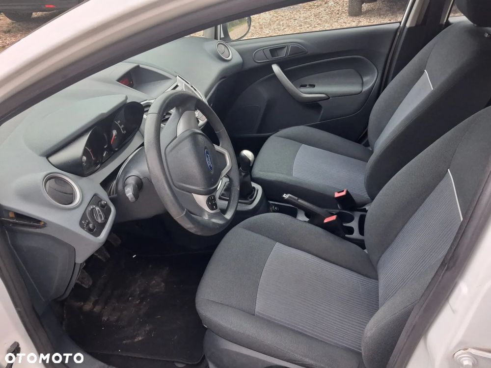 Ford Fiesta 1.25 Silver X plus - 9