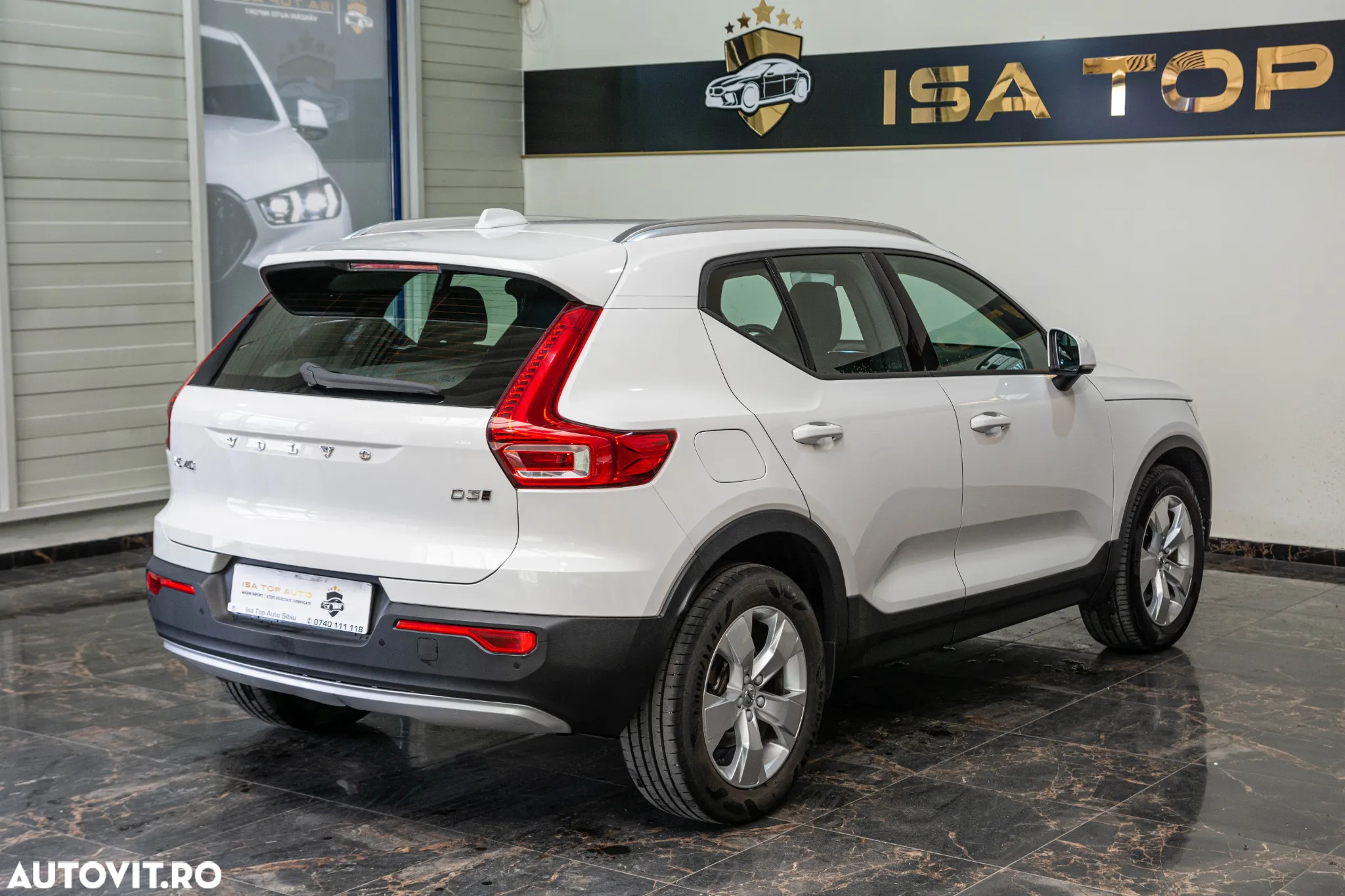 Volvo XC 40 D3 AWD Momentum - 34