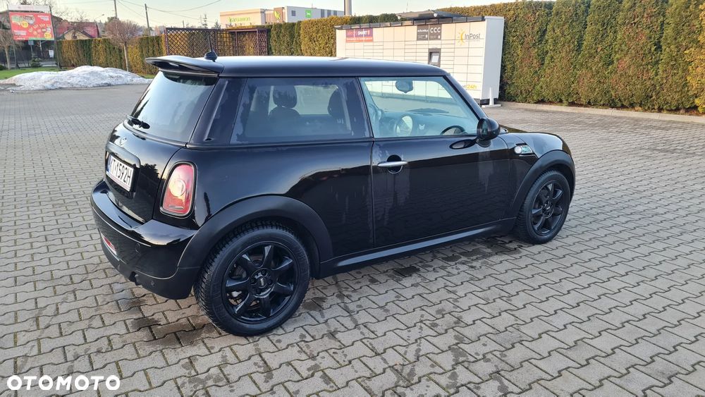 MINI ONE - 8