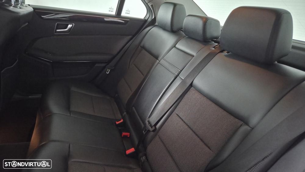 Mercedes-Benz E 220 CDi Avantgarde BlueEfficiency Auto - 14
