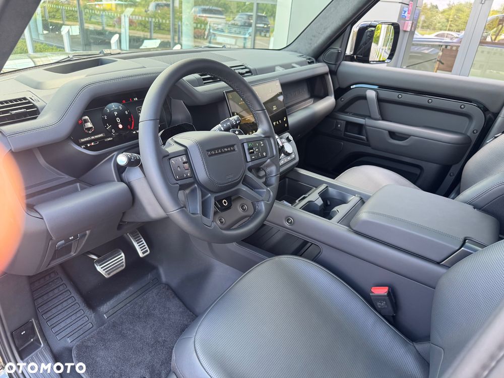 Land Rover Defender 4.4 P635 V8 mHEV Octa Black - 10