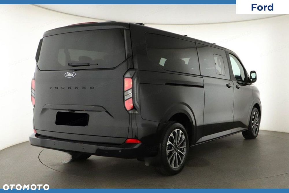 Ford Tourneo Custom - 6