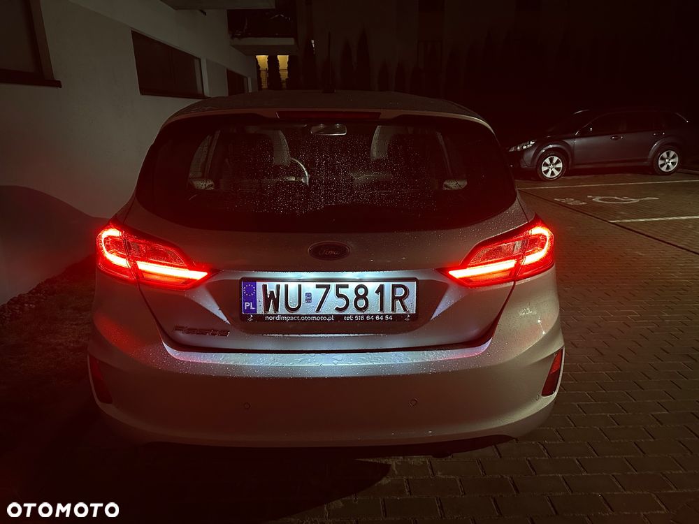 Ford Fiesta 1.1 Titanium - 32