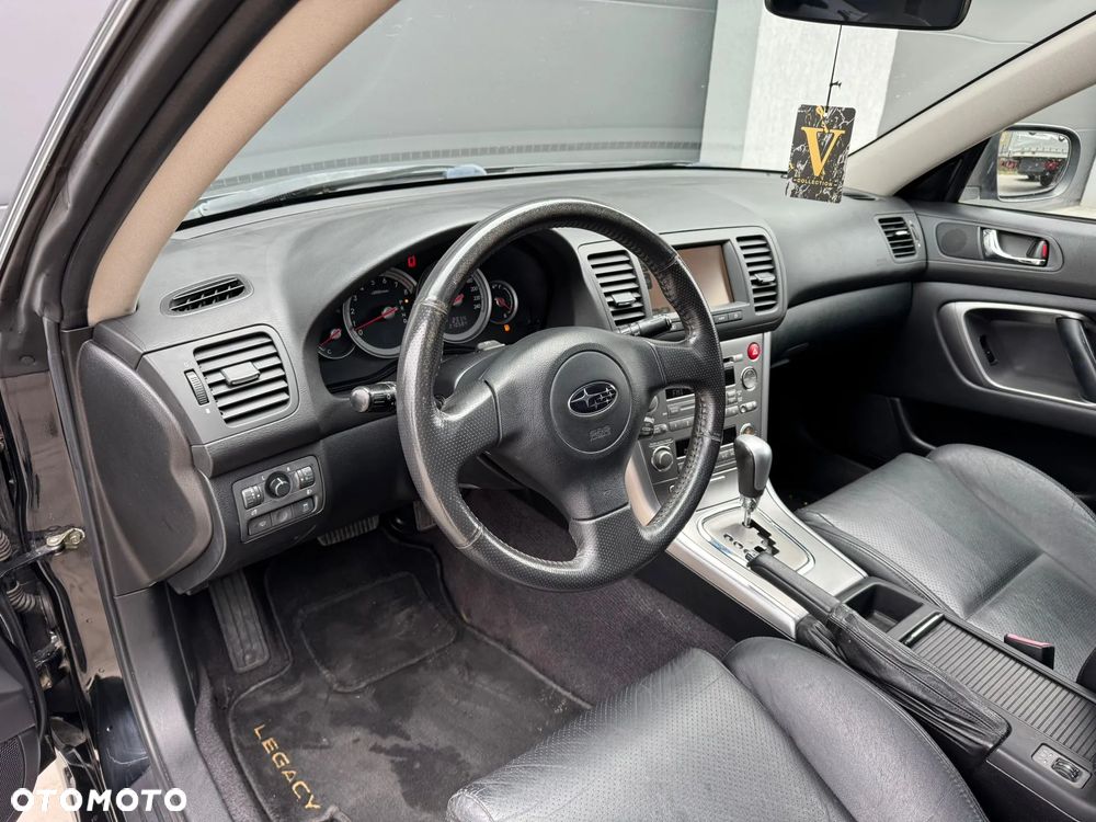 Subaru Legacy - 6