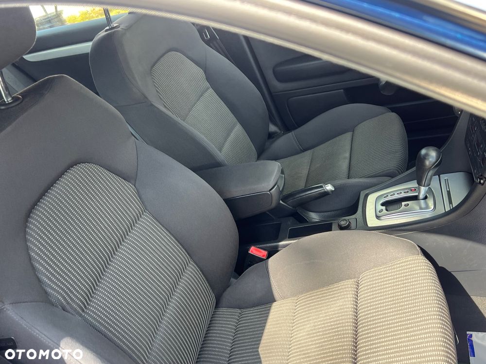 Audi A4 Avant 1.8T Multitronic - 16