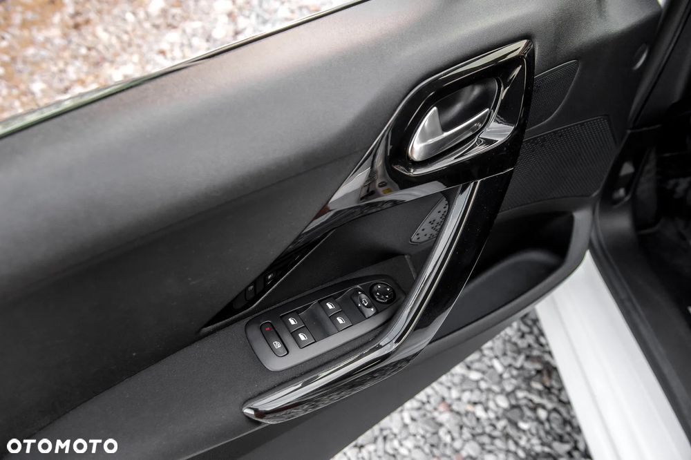 Peugeot 208 1.6 VTi Allure - 24