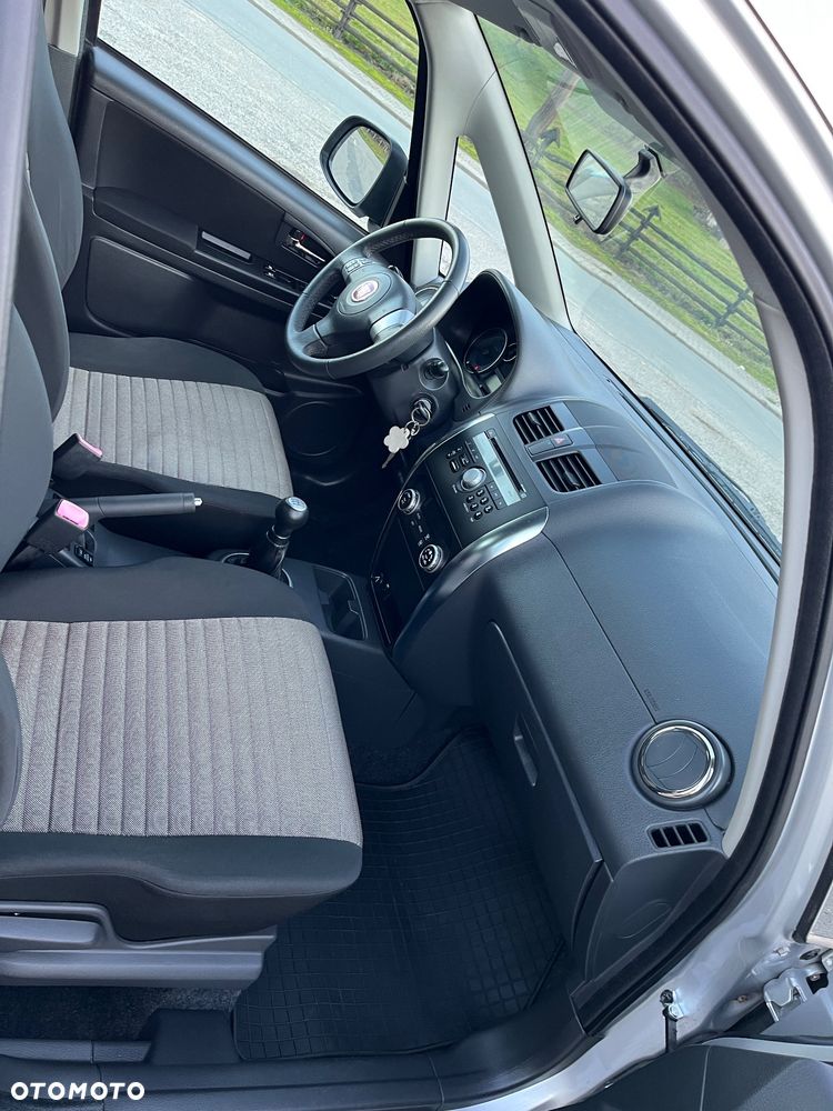 Fiat Sedici 1.6 16V 4x4 Luxury - 29