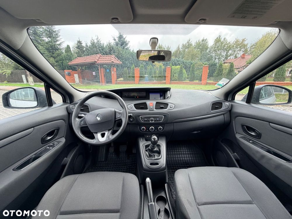 Renault Scenic 1.5 dCi FAP eco - 19