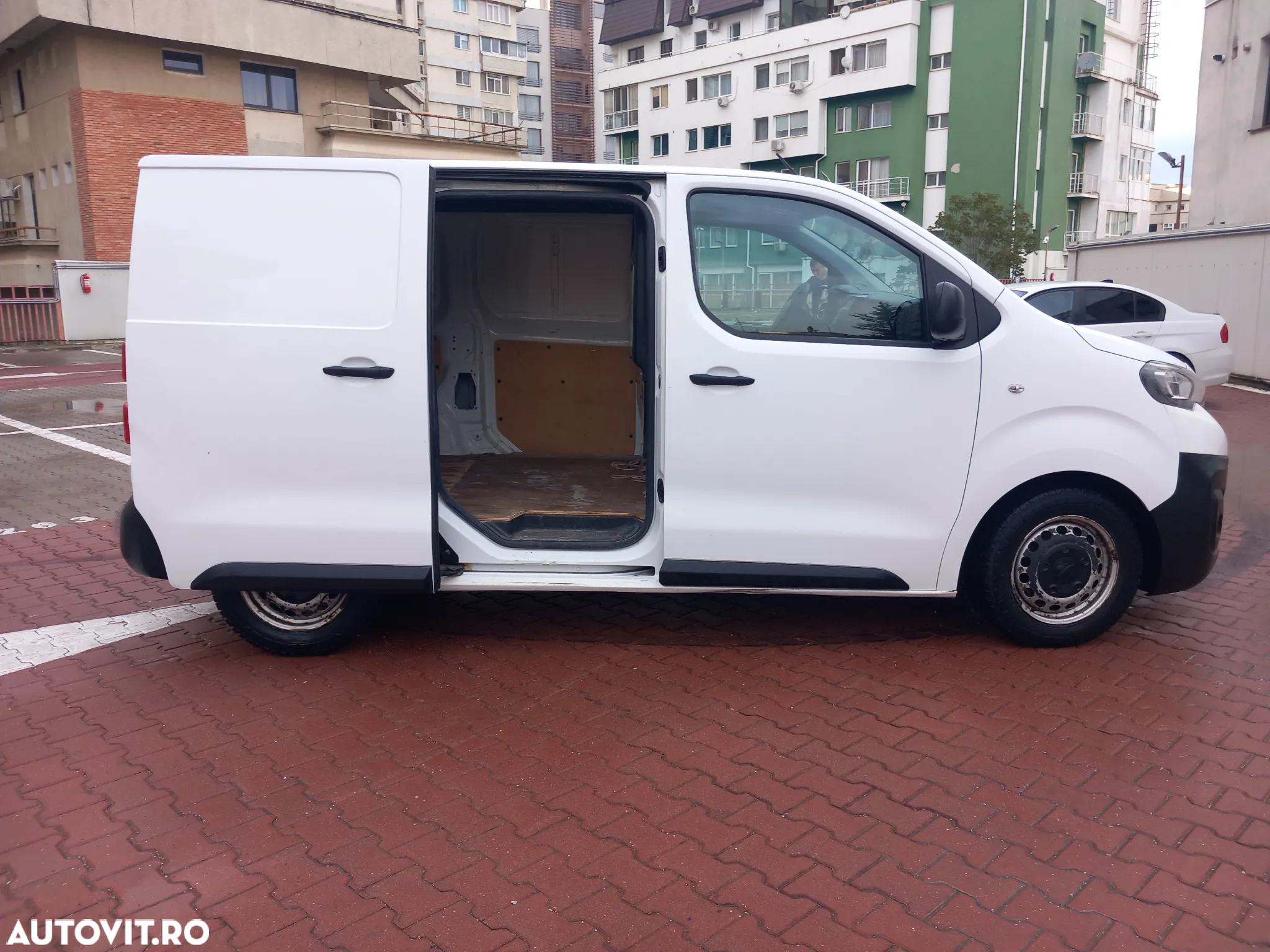 Peugeot Expert Combi L1H1 1.6 BlueHDI 115 S&S - 11