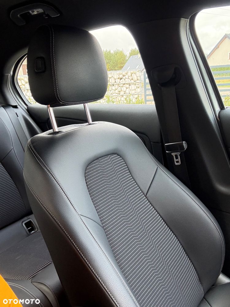 Mercedes-Benz Klasa A 220 4-Matic 7G-DCT - 27