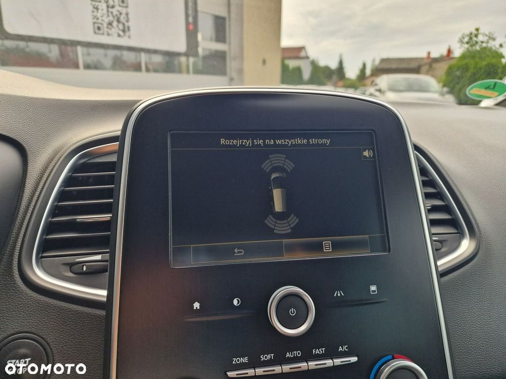 Renault Scenic - 26