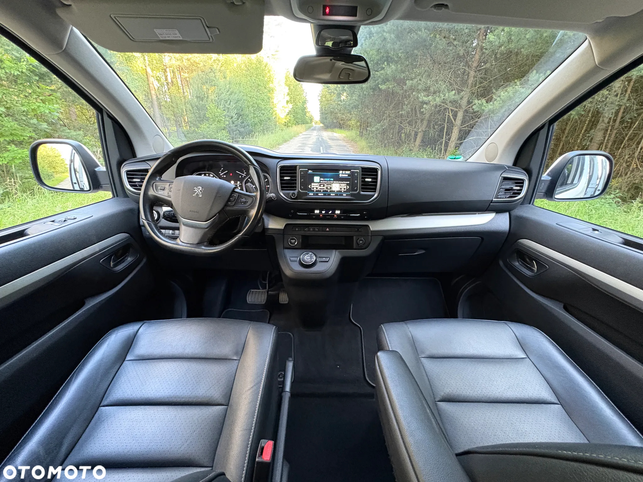 Peugeot Traveller L2 2.0 BlueHDi 180 S&S EAT8 Allure - 25