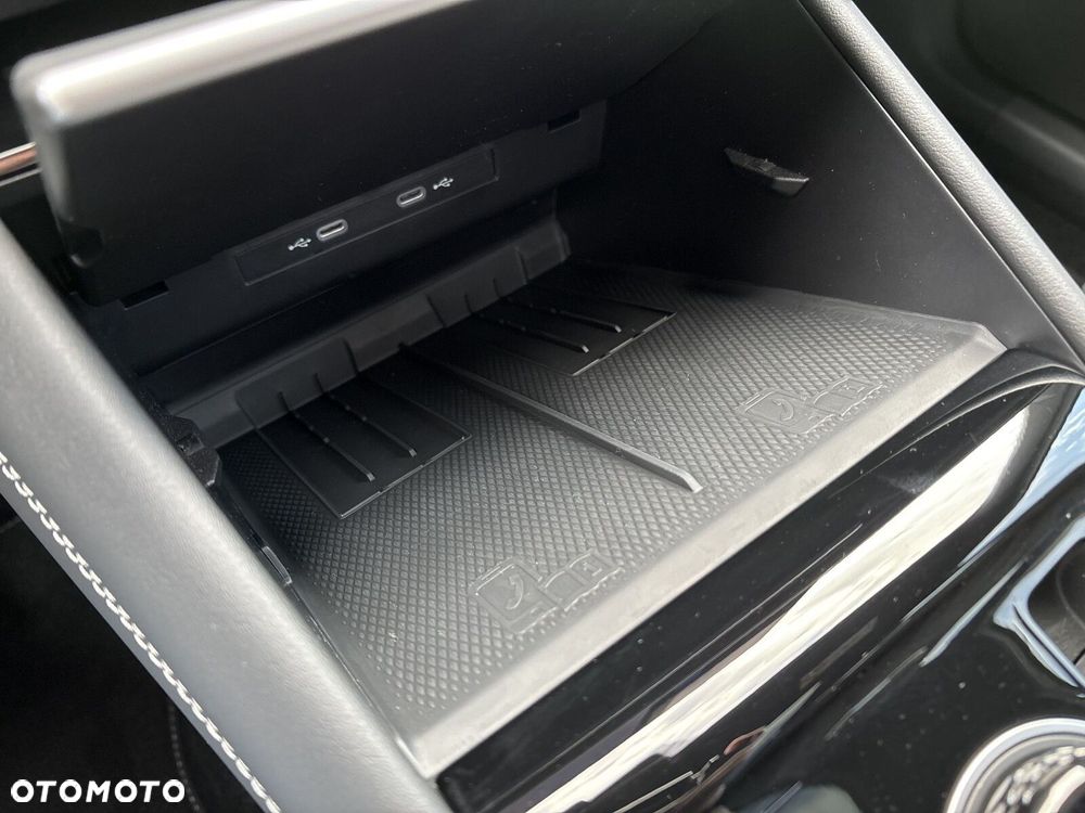 Volkswagen Tiguan - 30